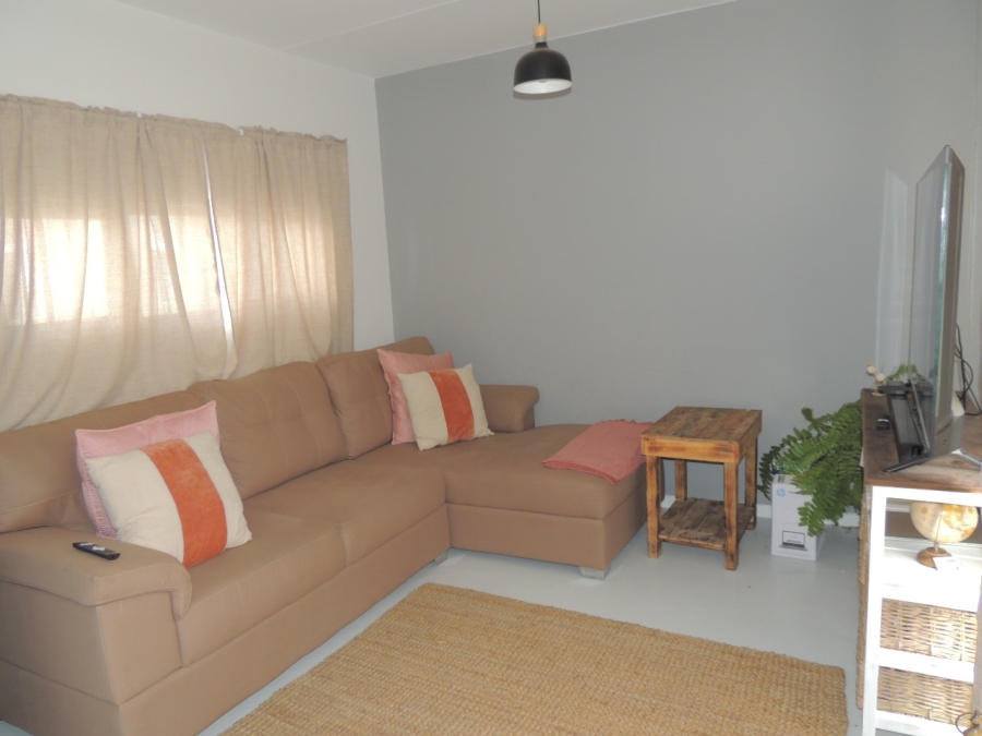 2 Bedroom Property for Sale in The Connifers Western Cape
